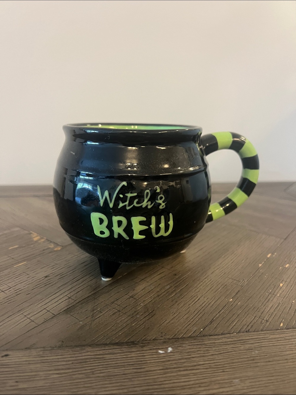 Ceramic Cauldron Mug with Striped Handle - Black & Lime Green